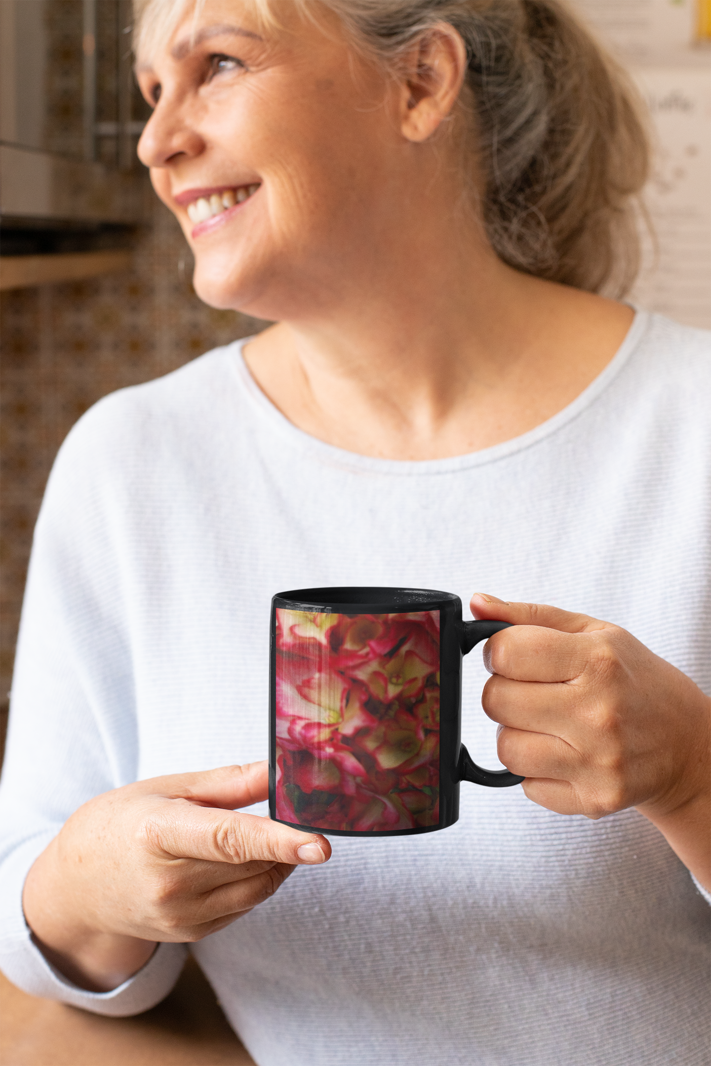 11 oz Black Mug - Wagonesta - Rose Color Hydrangea