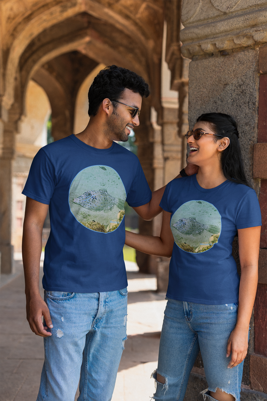 BLUE FISH- Unisex t-shirt