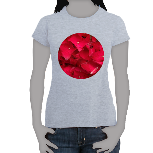 Red Hydrangea- Women's Softstyle Tee - Gildan - Mug 'n Tee