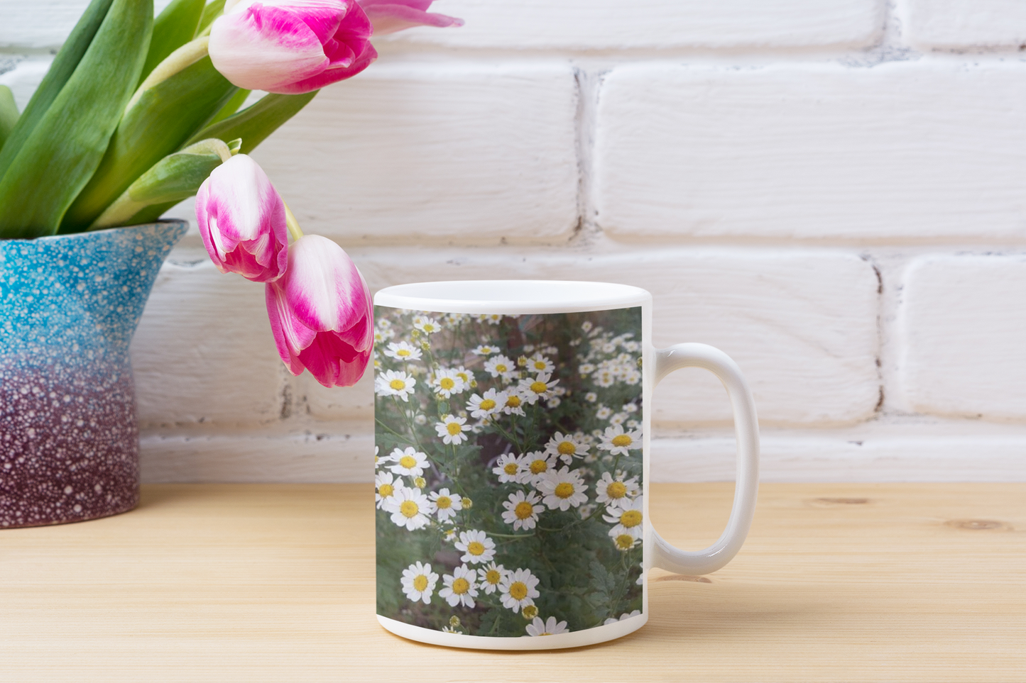 11 oz Ceramic Mug - Wagonesta - Daisies