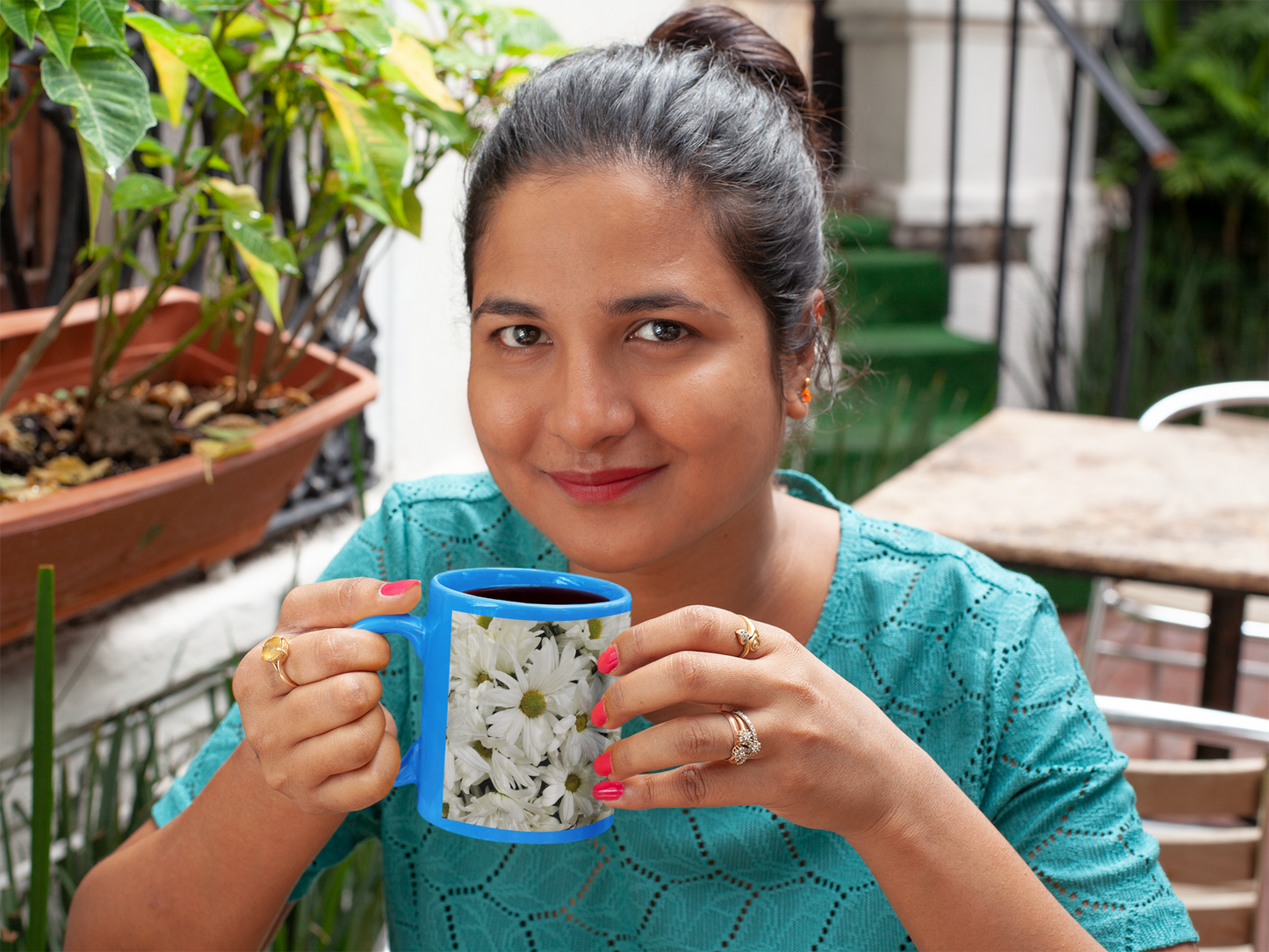 11 oz. Two-Tone Mug (Blue) - Wagonesta - Bunch of Daisies