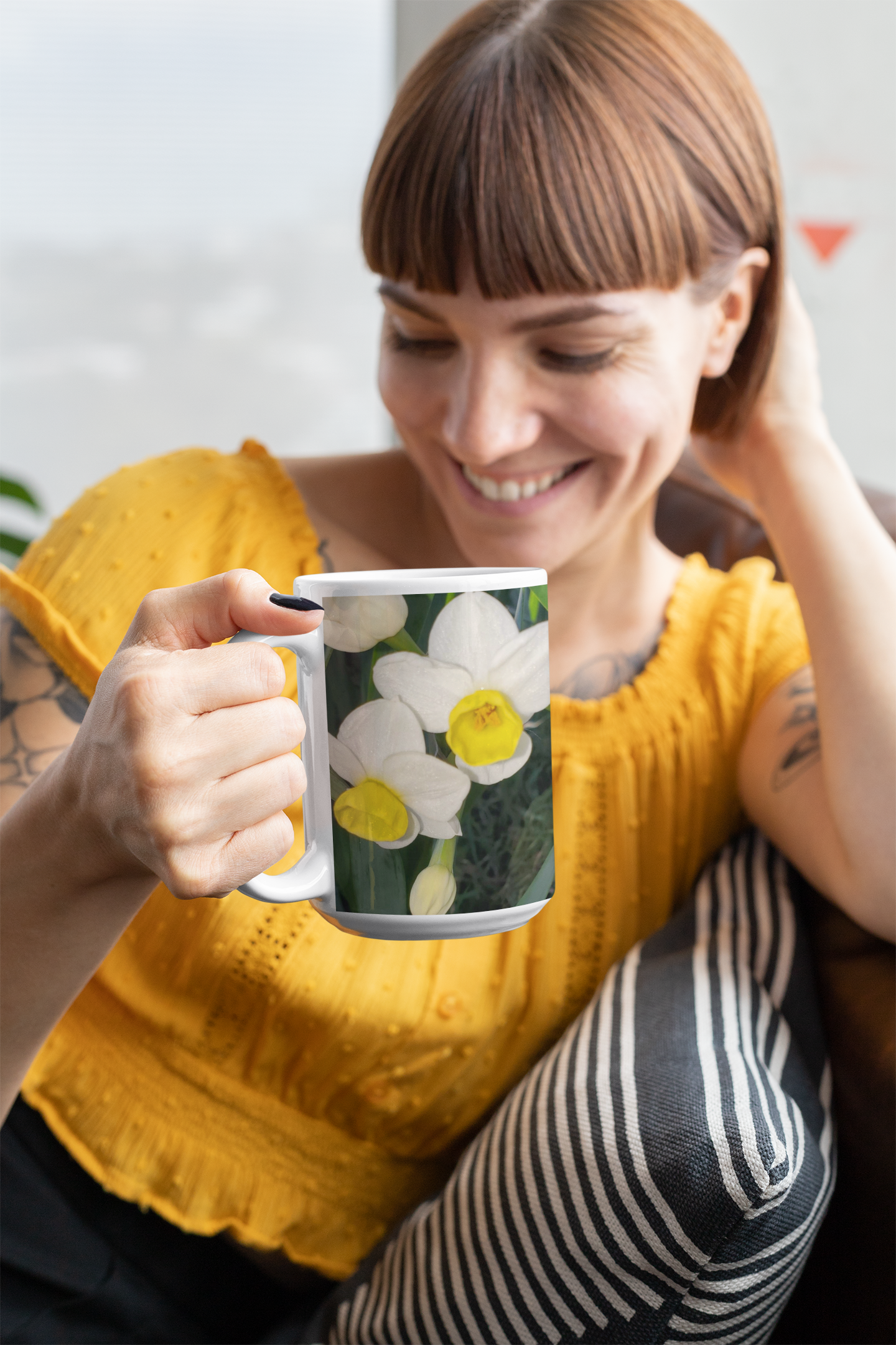 15 ounce Ceramic Mug - Wagonesta - Small Daffodils