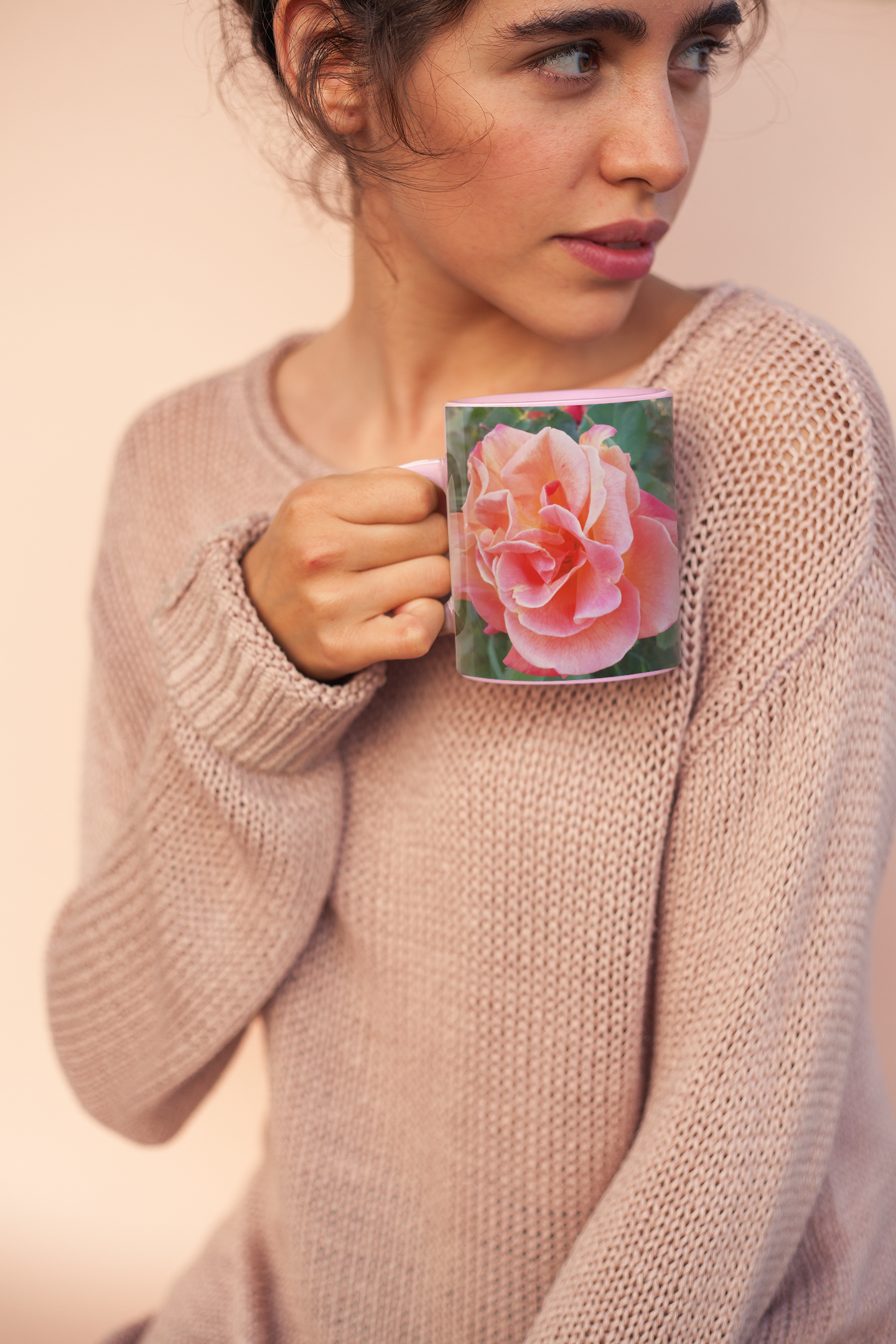 11 oz. Two-Tone Mug (Pink) - Wagonesta - Lt. Pink Roses