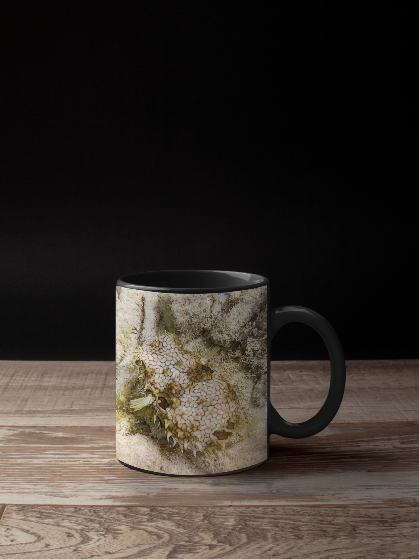 11 oz Black Mug - Wagonesta - Puffer Fish