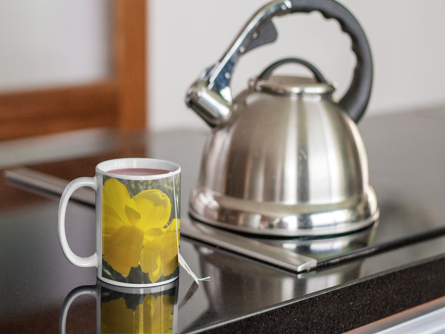 15 oz Ceramic Mug - Wagonesta- Bright Yellow Daffodils